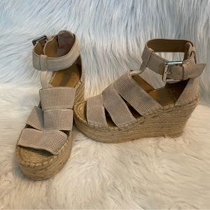 Marc Fisher Mladore Perforated Leather Espadrille Wedge Sandals Size 6